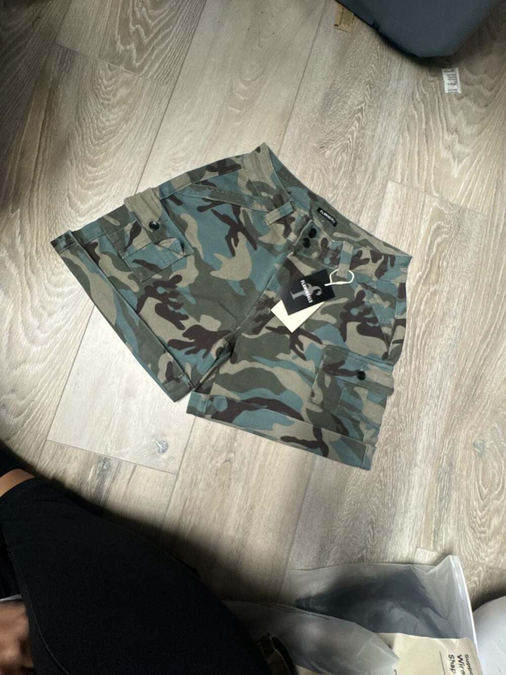 Flamingals Camo Print Roll Hem Flap Pocket Mid Rise Shorts